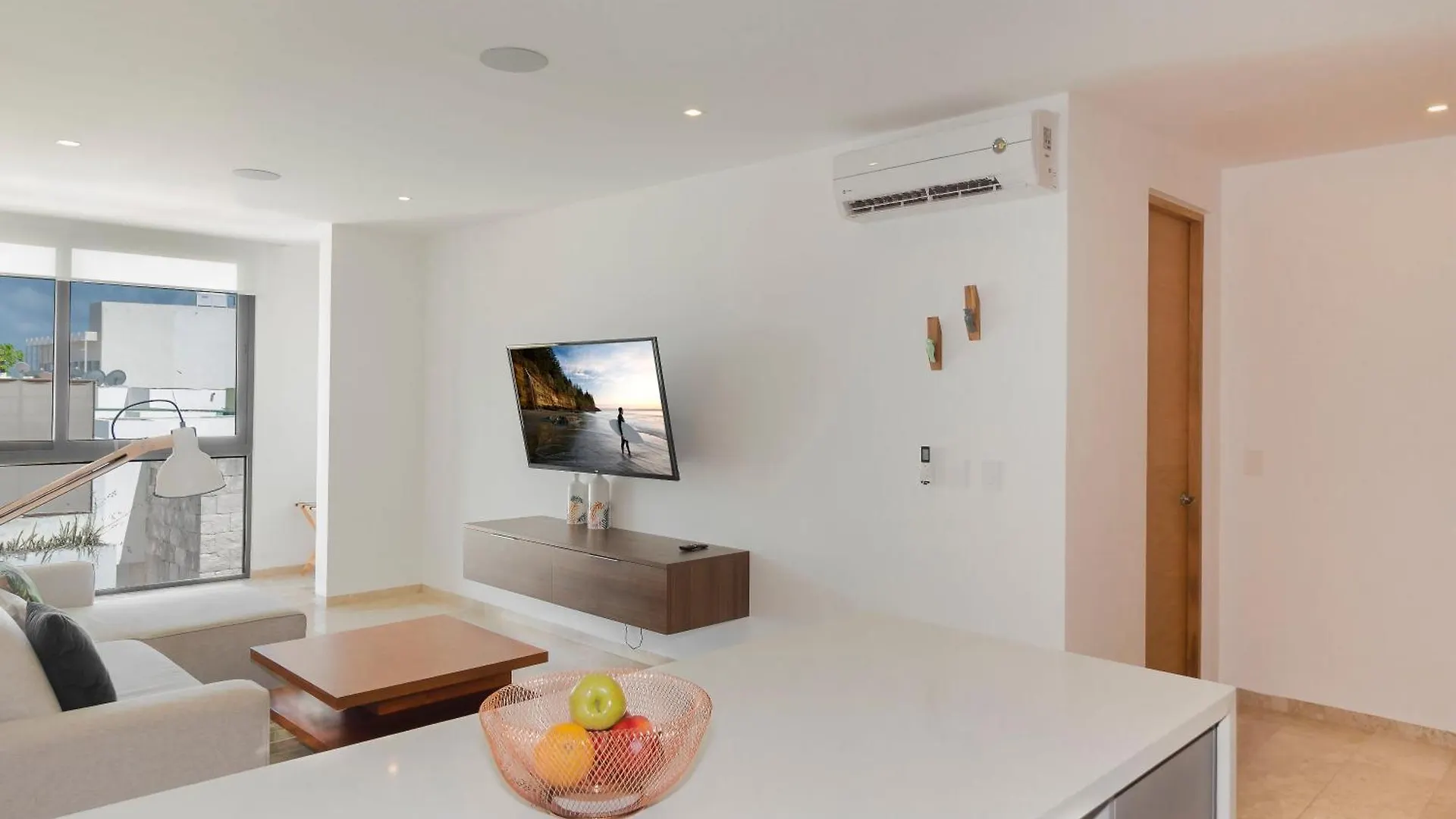 Luxurious & Attractive 2 Bdr Playa Del Carmen Apartment
