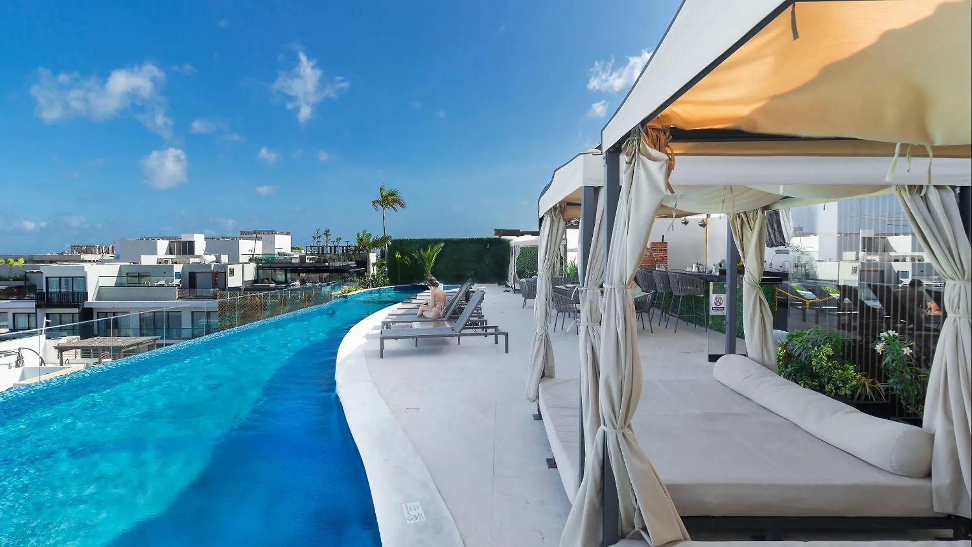 Luxurious & Attractive 2 Bdr Playa Del Carmen Apartment Mexico