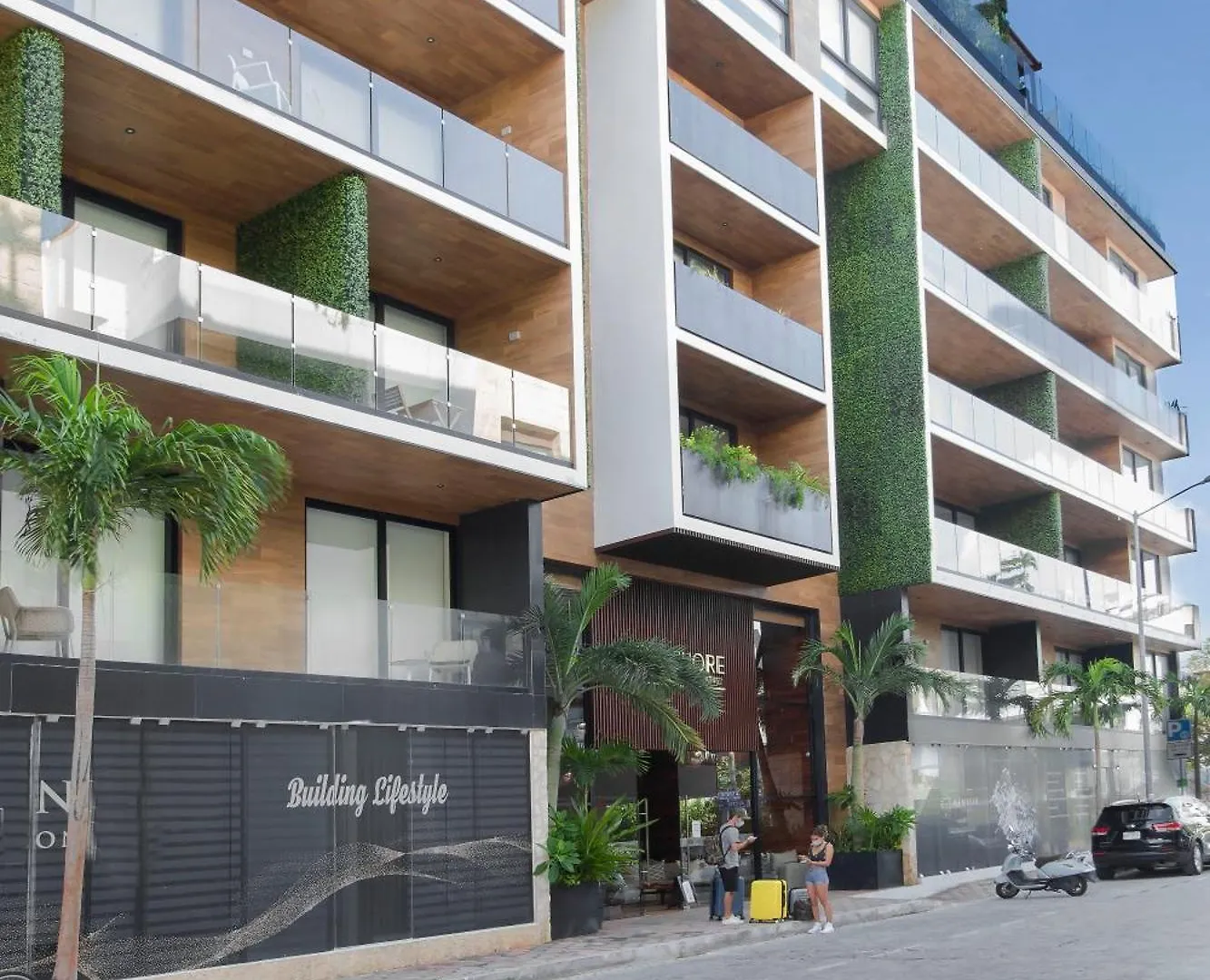Luxurious & Attractive 2 Bdr Playa Del Carmen Apartment